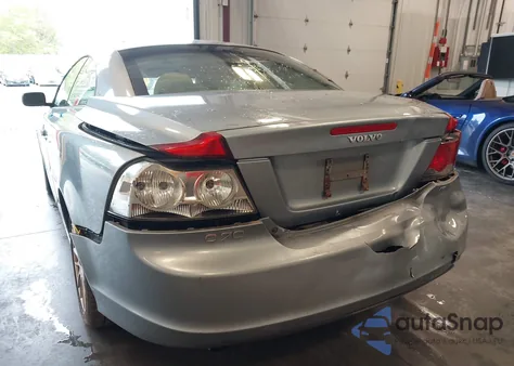 2007 Volvo C70 T5 z USA, uszkodzony, nr VIN YV1MC68227J027345